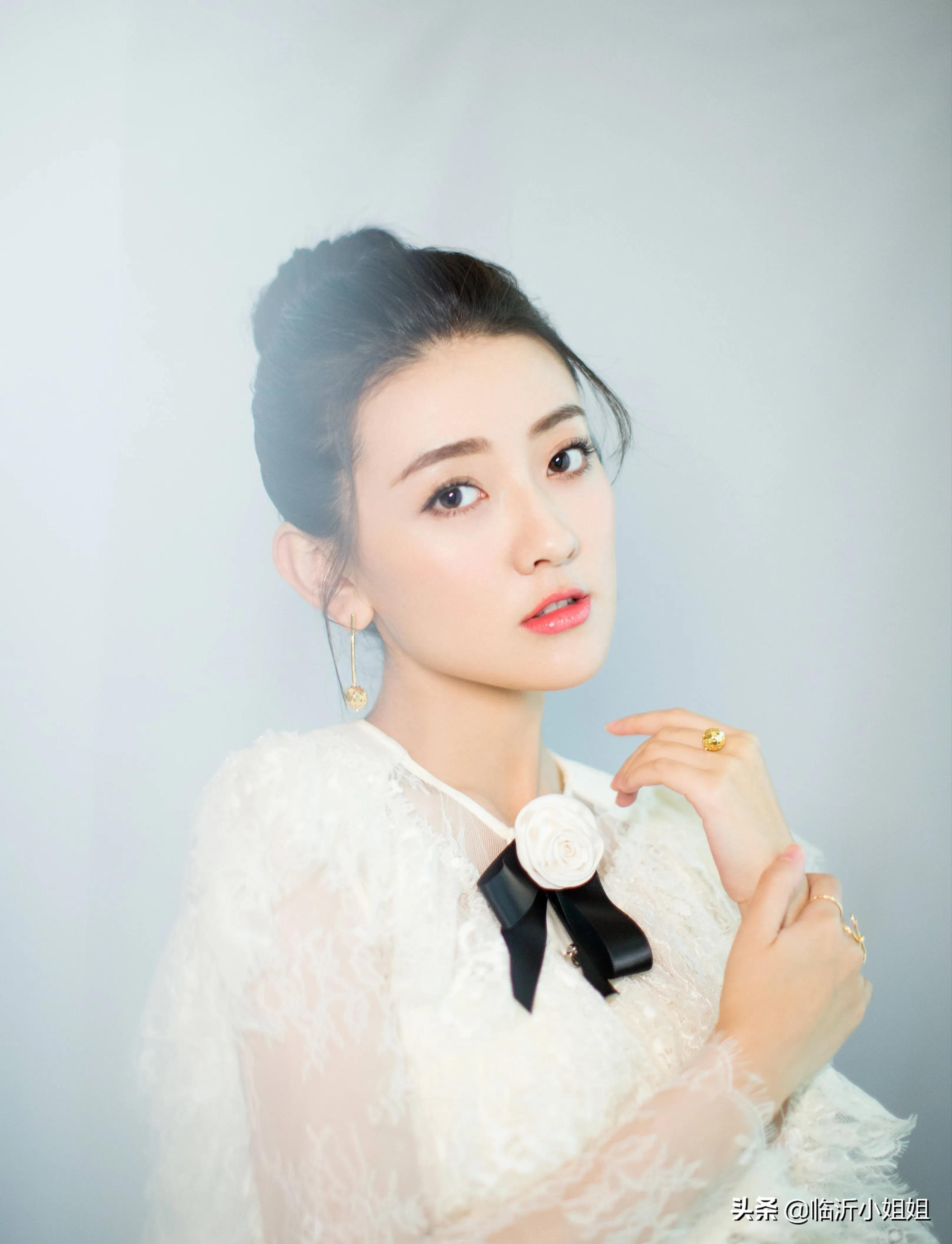 凤凰高手免费资料大全,独家资料曝光,掌握财富密码就在今日