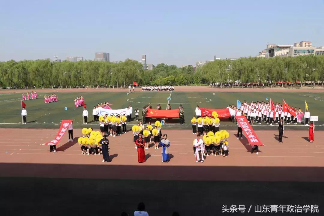 辉哥图库免费大全,精彩赛事回顾,冠军诞生瞬间全记录