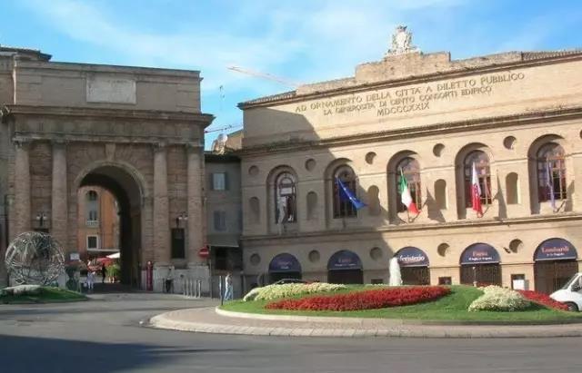 2020资料大全免费,精准分析,助你轻松赢大奖