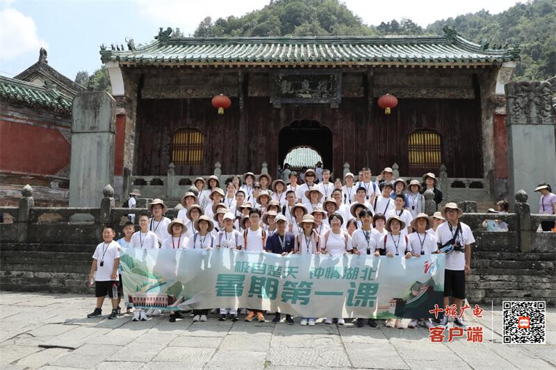 今晚一肖一码澳门一肖com,探索澳门历史,感受文化遗产魅力,体验独特风情