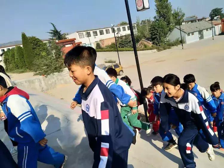 广东八二免费,创新升级,优化体验,打造高效智能新标杆