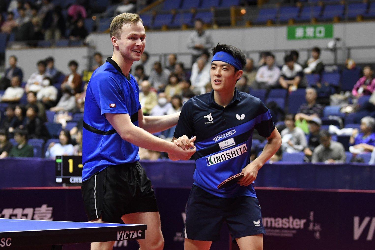 新澳门与香港一中谁含金量高,网友惊叹颜值飙升,时尚造型惊艳全网