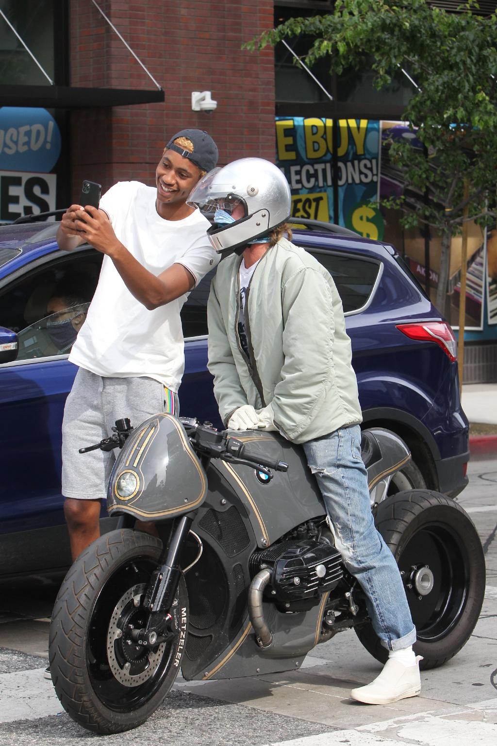 493333凤凰网论坛,热门话题讨论,精彩活动等你参与