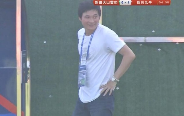2.四川少妇XXXⅩ性XXX的隐秘生活，情感纠葛，现实挣扎