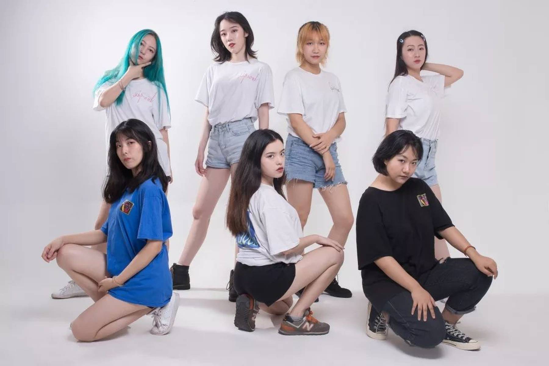 Jizz女外14浜青春风暴席卷全网激情绽放