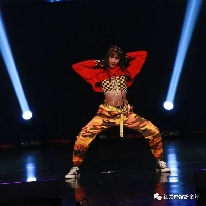 13女初开嫩苞浜的青春故事，探索成长秘密，感受少女心事，绽放纯真魅力