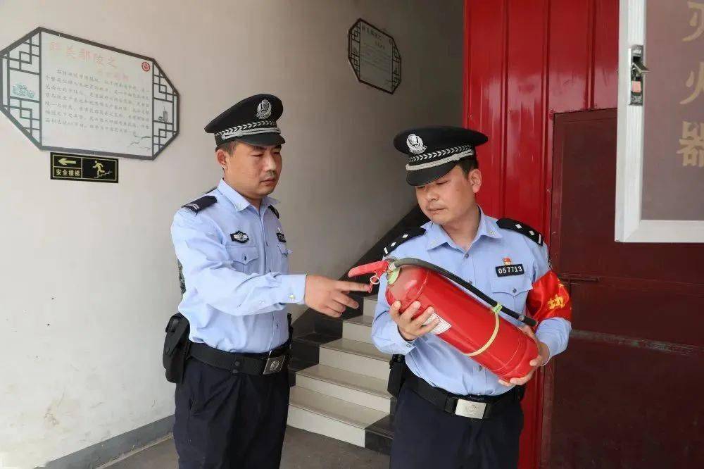 2.色情视频链接免费高清资源，快速下载，安全观看，最新合集