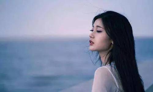 1.男人进女人无遮挡情感纠葛与欲望交织