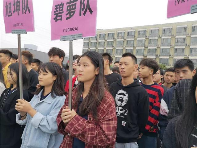 国产综合激情点燃热血青春，探索多元文化魅力，展现时代精神风貌