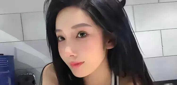 大乳妹啪啪啪激情夜戏引爆全网，火热场面让人脸红心跳，网友直呼太刺激