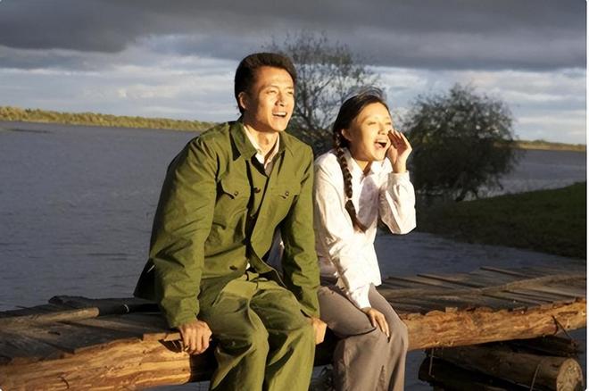 17岁阿姨美丽姑娘高清电视剧震撼上映，青春故事扣人心弦，感人剧情引发热议