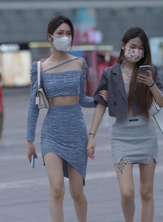 肥美少妇的迷人风采，优雅气质，独特魅力让人心动