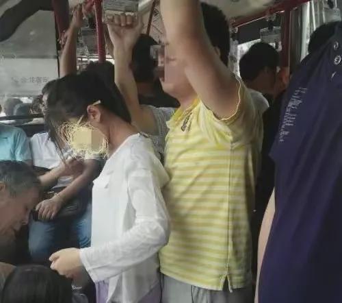 1.老人沉迷色情A片引发社会关注 1.老人沉迷色情A片引发社会关注
