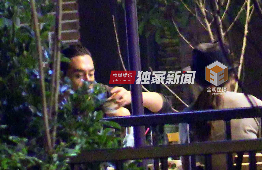 *成人午夜色情A大片浜震撼上映，激情四溢，深夜独享*