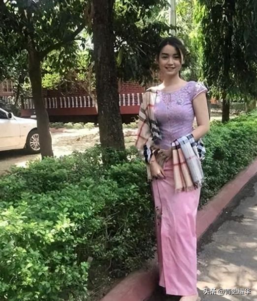 缅甸女小嫩苞10p青春绽放，缅甸少女风采，纯真魅力无限
