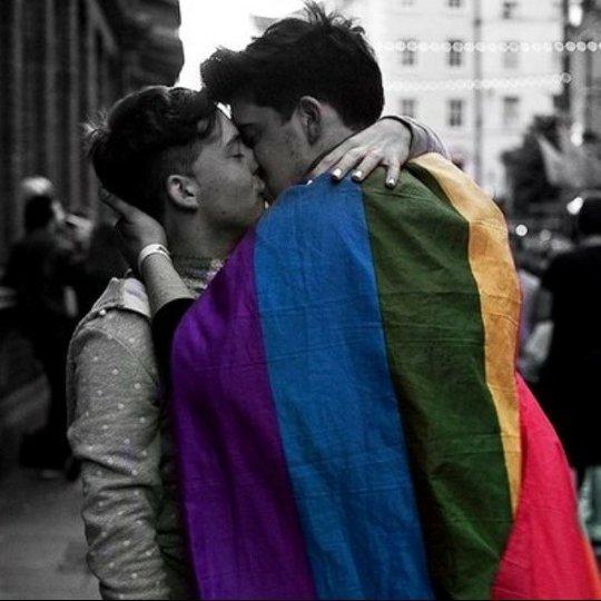 中国gay自由电影精彩片段，免费在线观看，感人同志故事合集