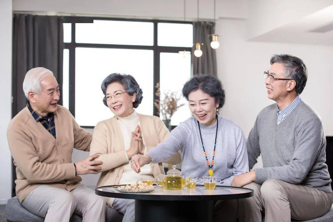 70岁到90岁毛片观影指南，老年生活新选择，重温经典电影时光