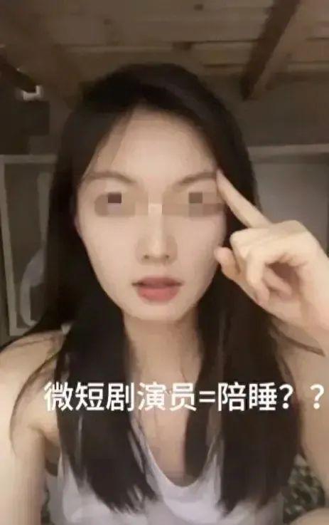 美女被咬小偷偷视频大全曝光，真实画面引热议，网友直呼太惊险