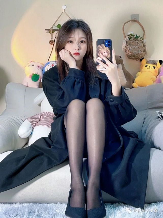 1.希希子自慰丝袜VK诱惑私密瞬间