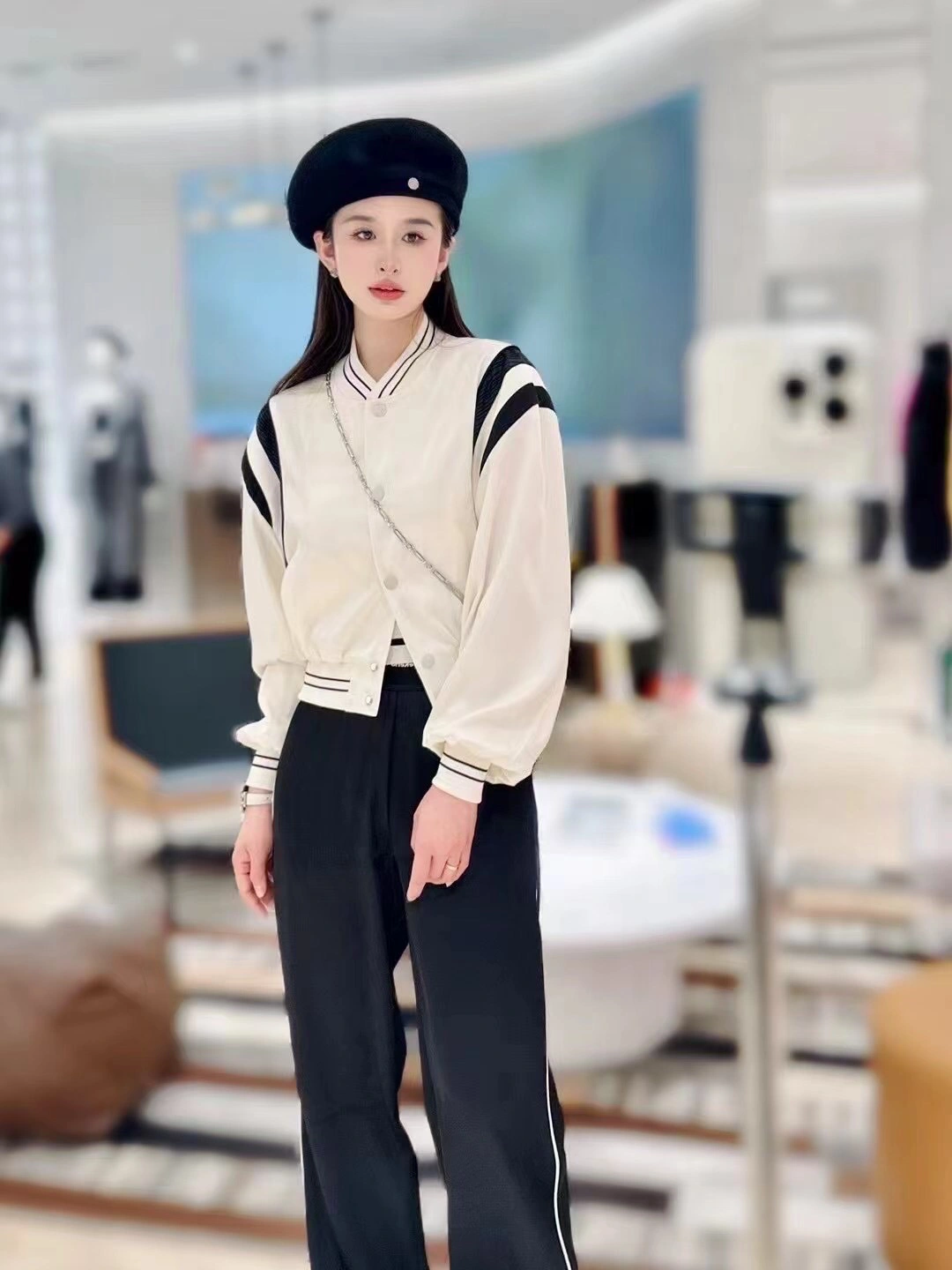 爱丝AISS爱丝系列全款式盘点，时尚百搭，展现个性魅力，总有一款适合你