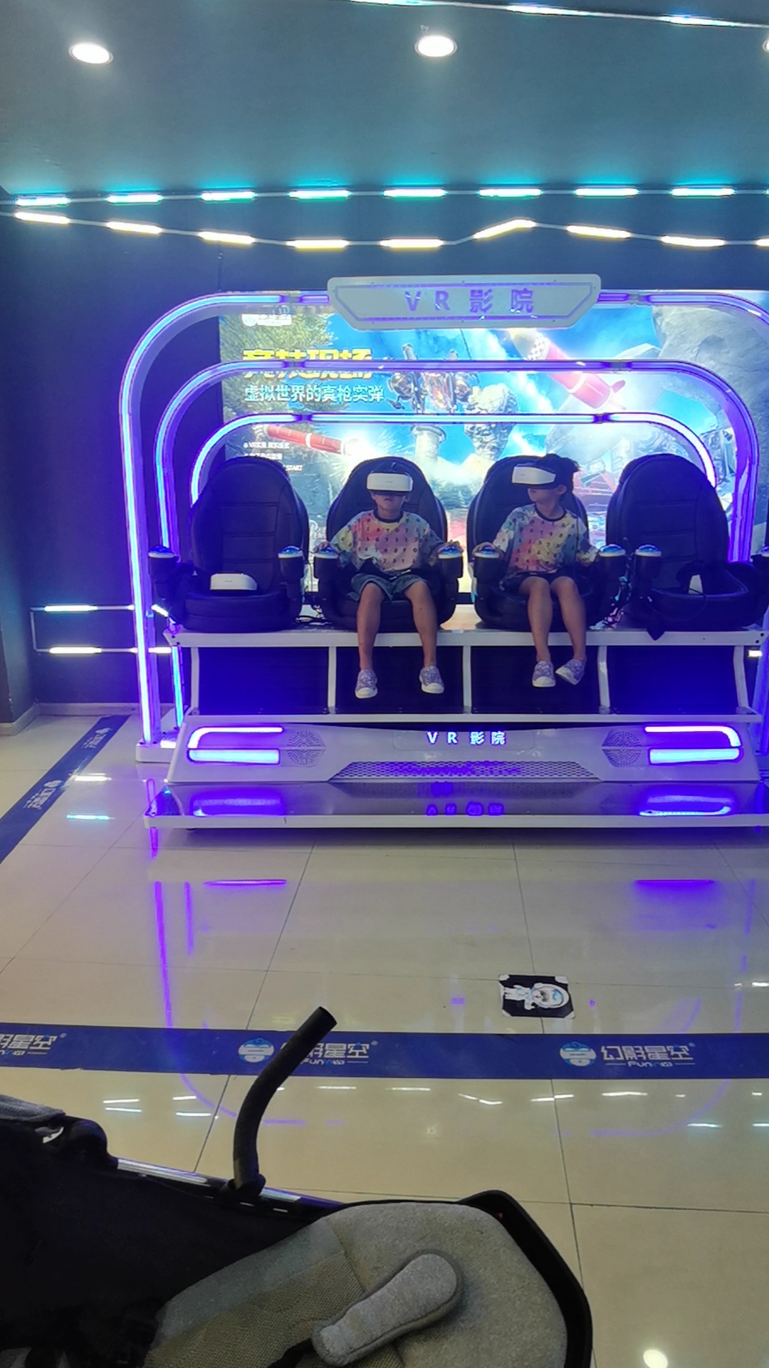 2.久久99久久久久久久噜噜，全网独家，精彩不断，快来体验