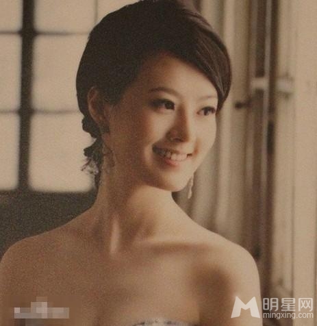 刘亦菲A毛片惊艳亮相，网友热议不断，新片造型引关注