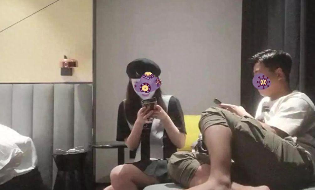 1.富婆找鸭一级A片浜情感纠葛夜未央