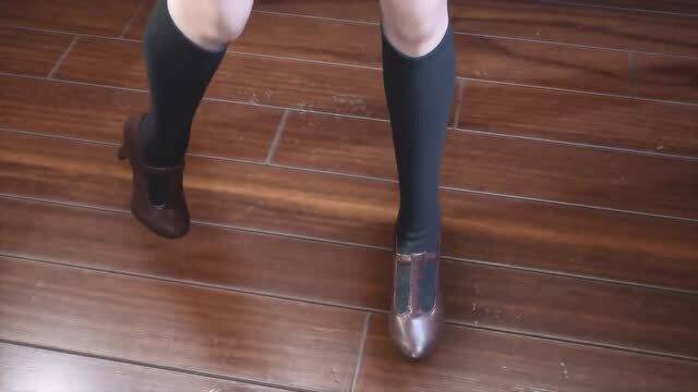 袖珍女一级A片惊艳登场，绝美身材引爆欲望，高清画质极致享受