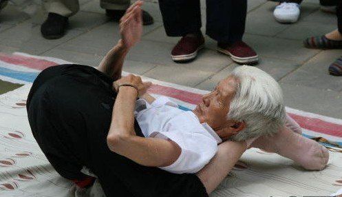 中国老太性C彐全集揭秘,深度解析,隐藏故事与时代记忆 中国老太性C彐全集揭秘,深度解析,隐藏故事与时代记忆