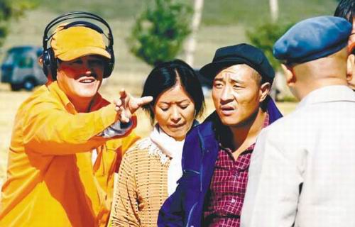 农村三级做爰女郎的隐秘生活与情感故事，探索乡村爱情，揭秘背后的社会现实