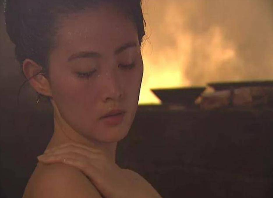 2.潘金莲裸体一级婬片浜引发热议，网友争论不休，尺度大胆挑战底线