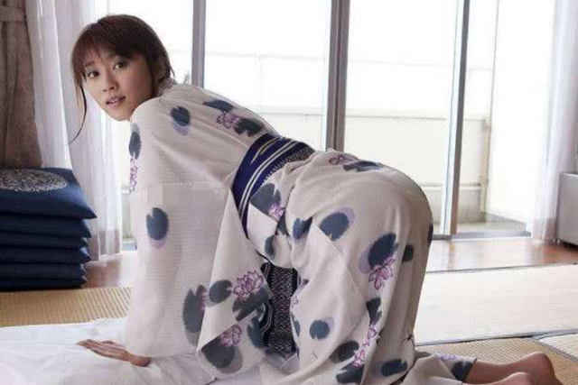 日本少妇做爰全过程揭秘，情感纠葛与隐秘细节，真实经历全记录