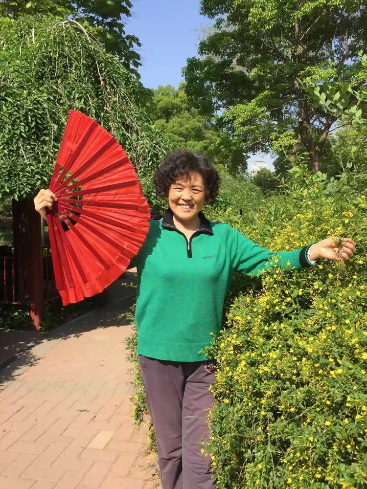 好日日操坚持锻炼提升健康活力，打造完美体态，享受快乐生活每一天