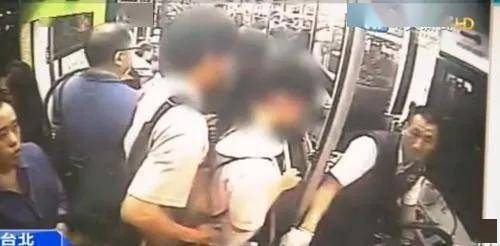 1.性xXX乱公交车浜事件引发热议