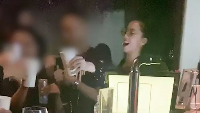 1.群体乱交之放荡女欲望沉沦实录