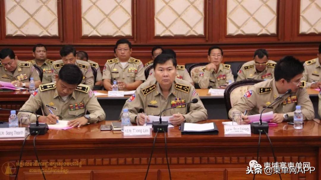 中国淫乱a一级毛片多女引发热议，探讨网络色情泛滥现象，如何加强监管净化环境