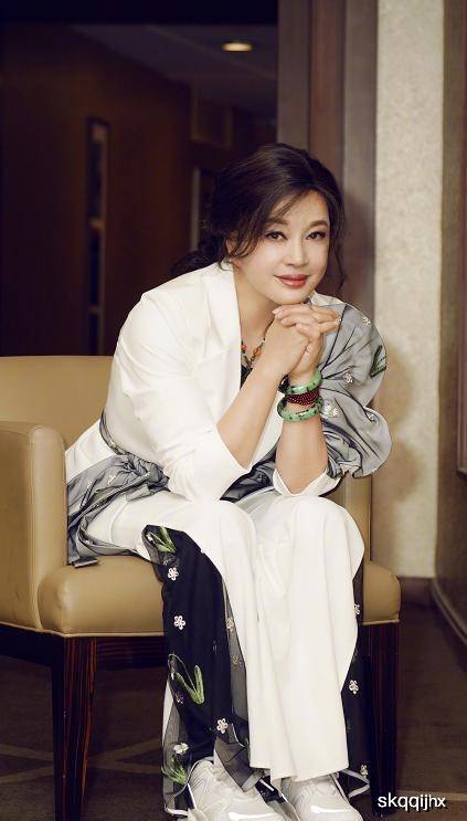 1.丰满老熟女一级AA片色欲诱惑熟女风情