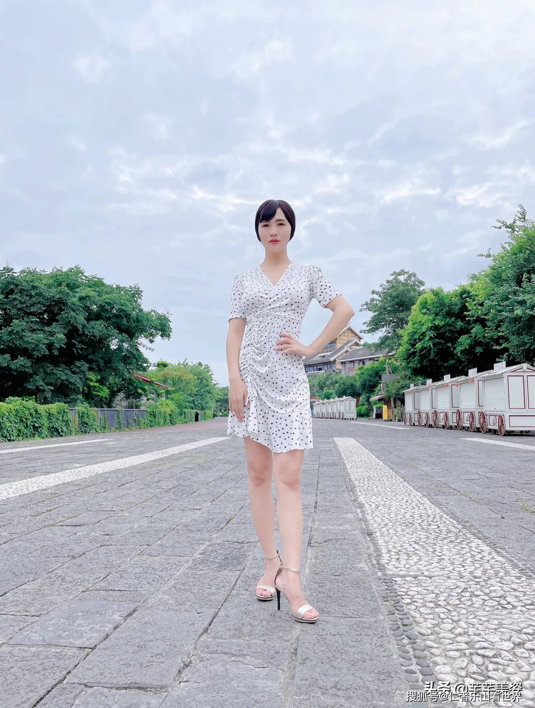 亚洲熟妇熟女干b浜久久久魅力不减，探索熟女风情，体验成熟女性独特韵味