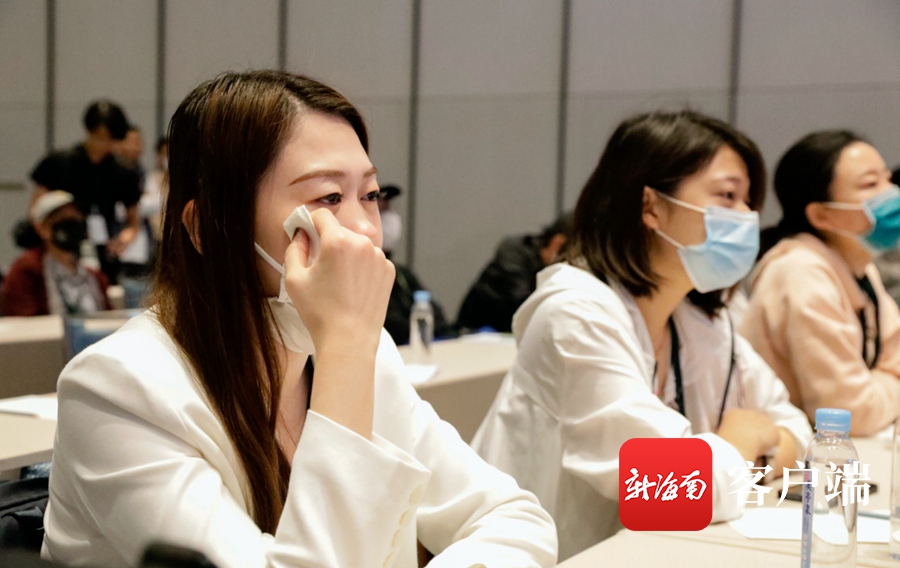 护士喂奶与关爱视频浜记录感人瞬间，传递温暖，展现专业，分享护理日常