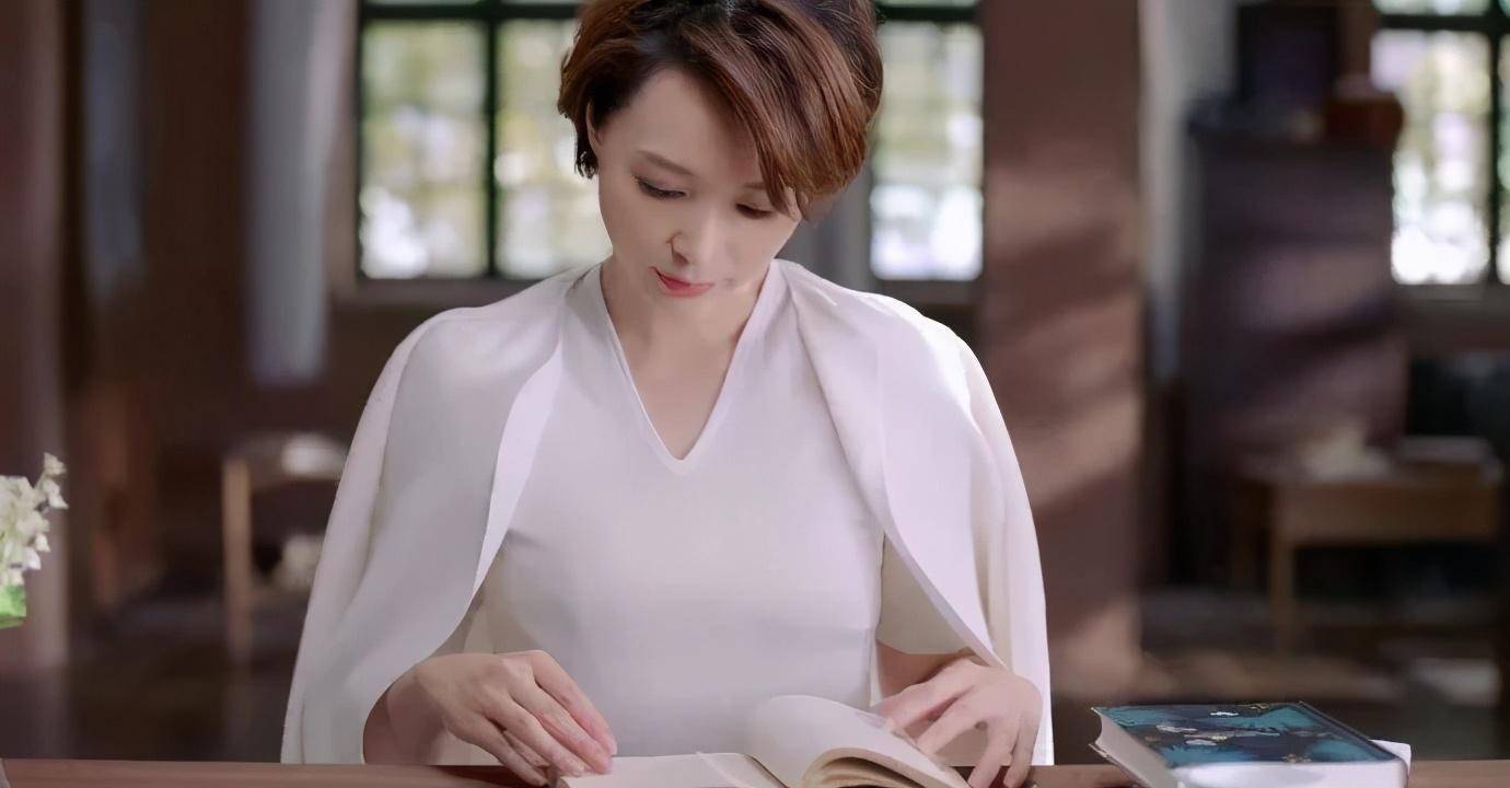 蜜桃素人妻电影，甜蜜诱惑，家庭主妇的隐秘情事，禁忌之恋悄然绽放
