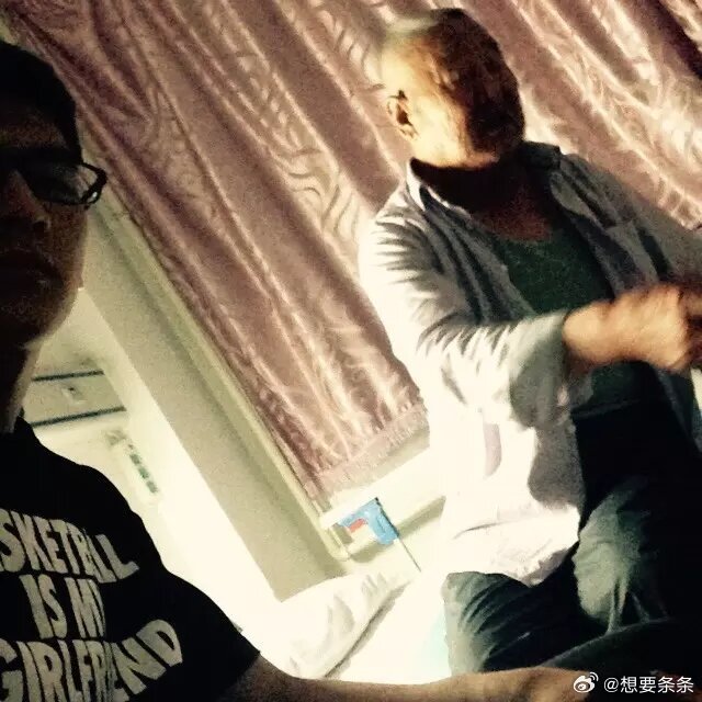 中国老头与GayXxXGay的隐秘故事，探索老年同志生活，揭示真实情感世界