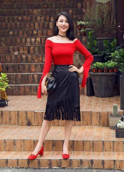 1.久久老熟女魅力不减当年风采依旧