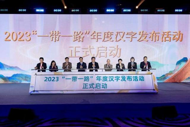 1.tude8男同交流社区最新动态