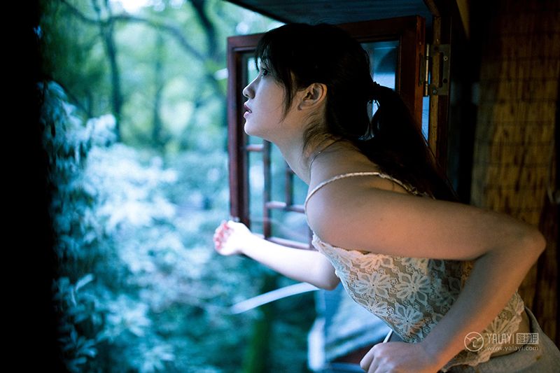 艳妇裸体下部欣赏艺术写真，性感诱惑，私密摄影美学