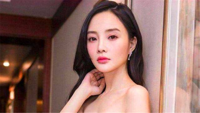 2.李小璐被躁120分风波持续发酵，网友热议不断，真相究竟如何