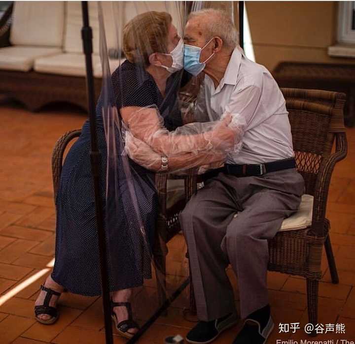 老太色HD老大爷HD浜的黄昏恋故事，感人至深的晚年爱情，重温经典浪漫时光
