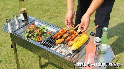 野外烧烤BBwBBwHD必备技巧，掌握这些方法，让你的户外烧烤更美味，轻松享受自然乐趣