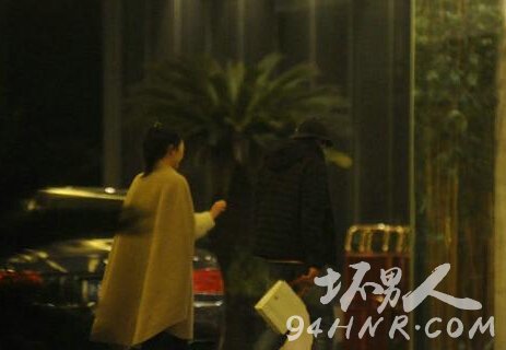 女大学生A片青春迷茫与成长蜕变，深夜秘密，情感纠葛与自我觉醒