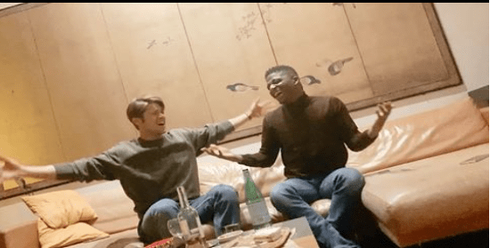 伊拉克性爱AV揭秘战场背后的隐秘欲望与人性挣扎