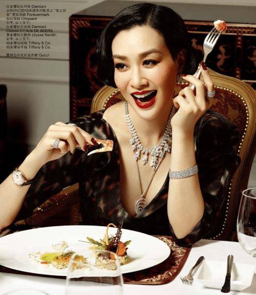 六十路七十路熟女乱码浜揭秘熟龄女性魅力密码，探索独特审美趋势，品味成熟风韵
